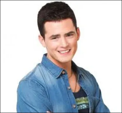 Je suis le petit ami de Franky, je suis...