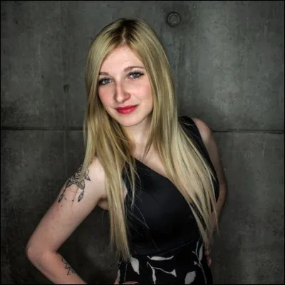 Quel âge a-t-elle ? (2017)