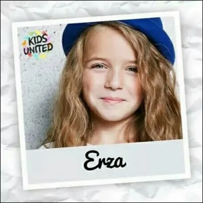 Quelle chanson interpr&egrave;te-t-elle en solo dans leur nouvel album ?