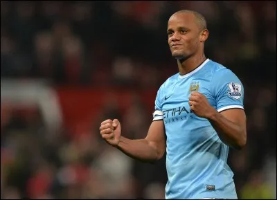 Quel a été le premier club professionnel de l'international belge Vincent Kompany ?