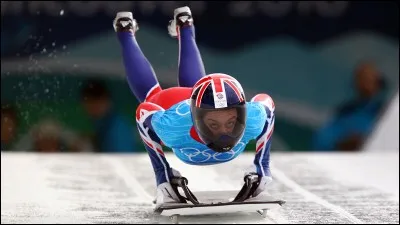 Quel est ce sport qui se pratique dans un couloir de glace ?