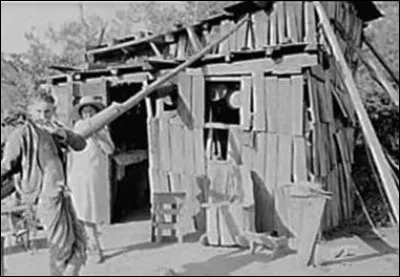 Quelle politique remplace la politique keynésienne ?