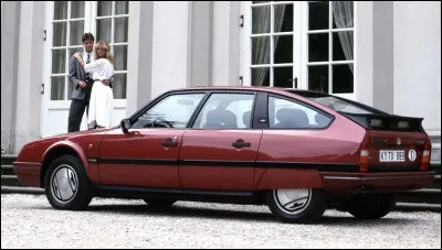 Quelle est cette voiture, commercialisée en France entre les années 70 et les années 90 ?