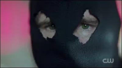 Qui a été tué par "The black hood" ?