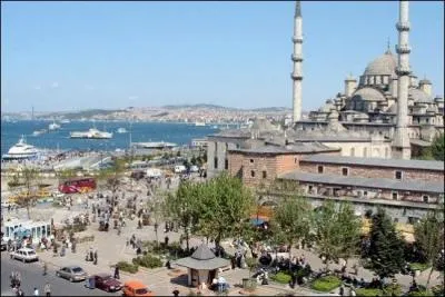 Comment sont appels les habitants d'Istanbul en Turquie ?