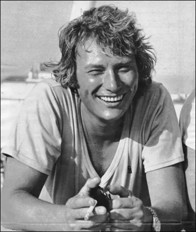 Il choisit ce nom qui était celui d'un être qu'il admirait Lee Hallyday, qui était-il pour lui ?