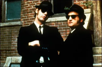 On change de genre. En voyant ces deux anti-héros, vous me donnerez le nom d'une ville.