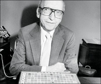 Qui est l'inventeur du Scrabble ?