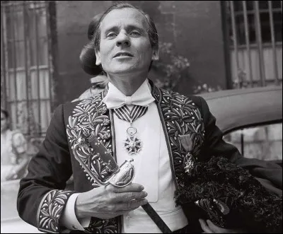 Jean d'Ormesson ouvrit les portes de l'Académie française à une femme, en 1980. Laquelle ?