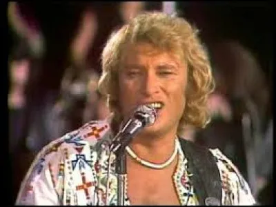 En 1979, Johnny Hallyday avait interprété ''Johnny B. Good'' sur le bâtiment Foch qui était...