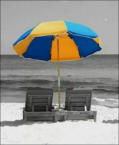 Qui chantait "Il y a le ciel, le soleil et la mer" ?