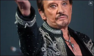 Notre grand Johnny Hallyday nous a quitté à des suites de son cancer du poumon à l'âge de 74 ans. Quelle est la date de son décès ?