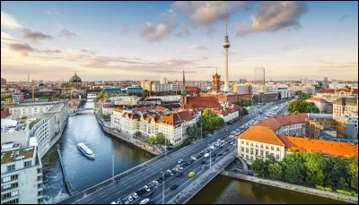Où est précisément placé Berlin ? 
(Wo genau ist Berlin?)