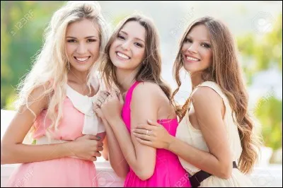 Comment te considère tes amies ?