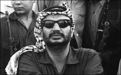 Quelle organisation palestinienne, créée en 1964 et dirigée pendant trente ans par Yasser Arafat, a pour objectif l'indépendance de la Palestine ?