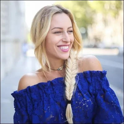 Caroline a un enfant