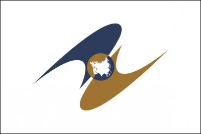Ce groupe comporte l'Arménie, la Biélorussie, la Russie, le Kazakhstan, le Kirghizistan. Comment se nomme-t-il ?