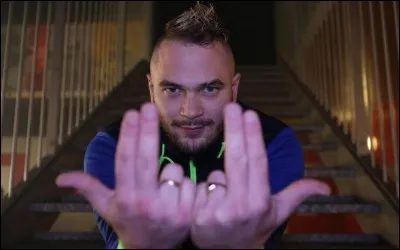 Est-ce que Jul a insulté ses fans avant décembre 2017 ?