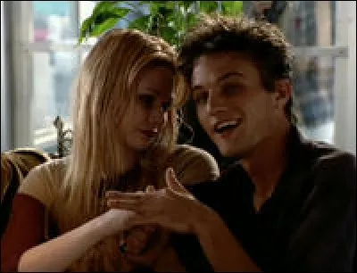 Dans "Anne" comment s'appelle la personne qui demande de l'aide à Buffy ?