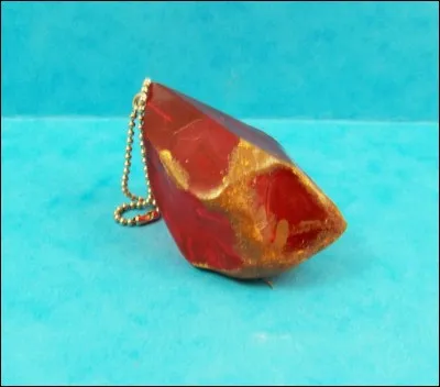 Qui a fabriqu&eacute; la pierre philosophale ?