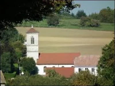 Nous terminons notre balade dans le Territoire de Belfort, à Villars-le-Sec. Nous sommes dans l'ancienne région ...