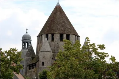 Comment s'appelle cette tour déjà ?