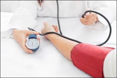 A la fin du film Santa va-t-il réussir à soigner ses lutins ?