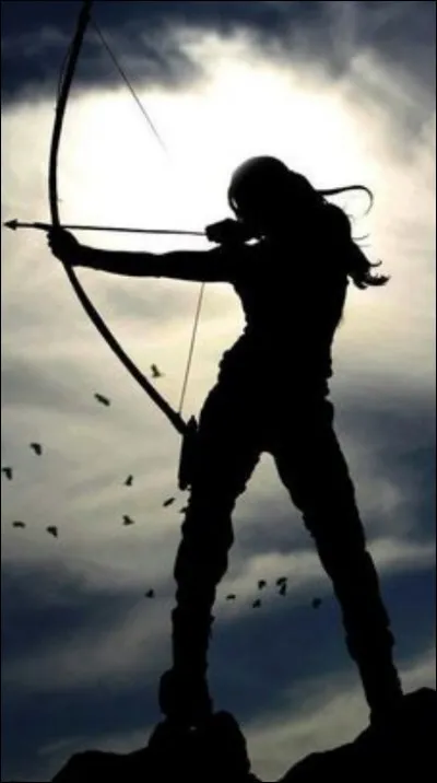 Qui blesse volontairement Katniss ?