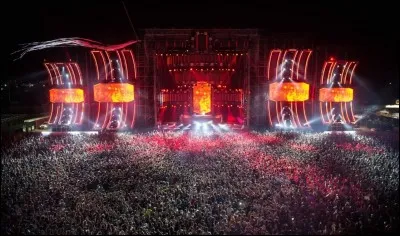 Quel est cet impressionnant festival en Andalousie, dans un cadre fantastique, pouvant accueillir plus de 150 000 fêtards sur cinq jours ?