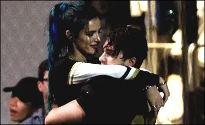 Dans quel film peut-on nous voir Cody Christian (Mike) aux côtés de Bella Thorne (Famous in Love) en 2018 ?