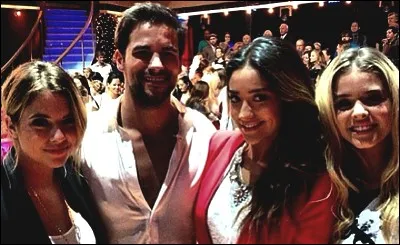 Quels autres acteurs/actrices de PLL ont participé à cette même émission ?