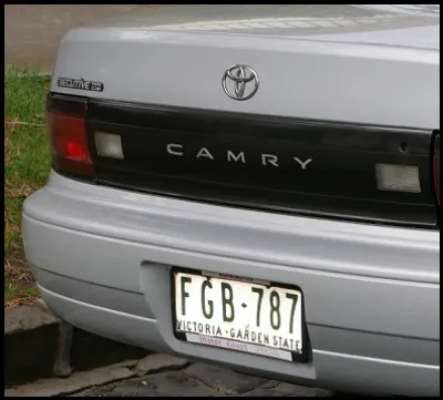 Ce sont les feux arrière d'une ...