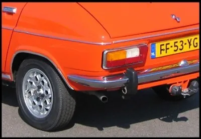 Ce sont les feux arrière d'une ...