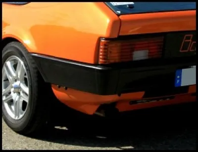 Ce sont les feux arrière d'une ...