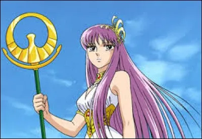 Comment s'appelle-t-elle et de qui est-elle la réincarnation ?