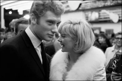 "C'est la plus belle de tout l'quartier". Comment est "cette fille-là" ?