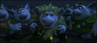 Comment s'appelle les personnages bizarres qui ont adopté Sven et Christopher ?