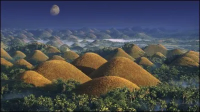 Pour finir, nous nous quittons avec un paysage magnifique. 
On se croirait dans un film. Pour pouvoir l'observer, où partons-nous ?