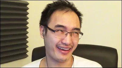 Comment s'appelle ce youtubeur ?