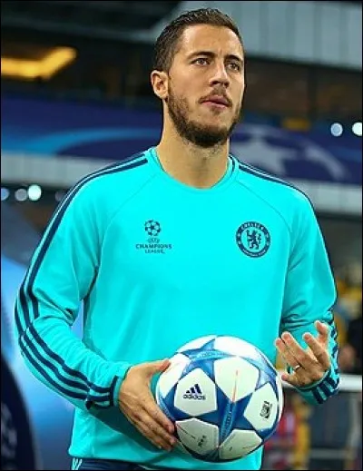 Dans quelle équipe joue Eden Hazard ?
(Ce n'est pas la peine de regarder le pull d'Eden Hazard)
