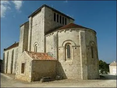 Commune de Nouvelle-Aquitaine, dans l'arrondissement d'Angoulême, Claix se situe dans le département ...