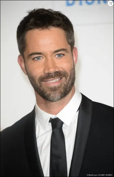 (1er indice) : Cette célébrité est née la même année que le chanteur ; qui est-ce ?