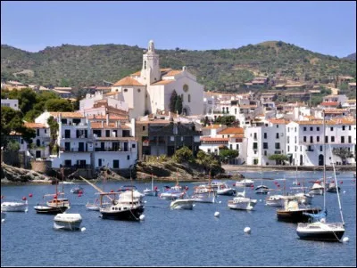 Nous sommes revenus en Europe par l'Espagne. En amateurs d'arts, nous avons achevé notre voyage en passant par le petit village de Portlliga pour visiter la maison-musée d'un des plus célèbres peintres espagnols. Savez-vous de qui je parle ?