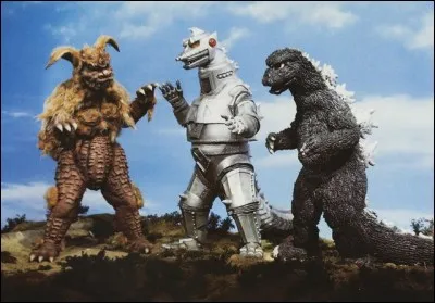 Qui Mechagodzilla croise-t-il en premier dans "Godzilla Vs Mechagodzilla" ?