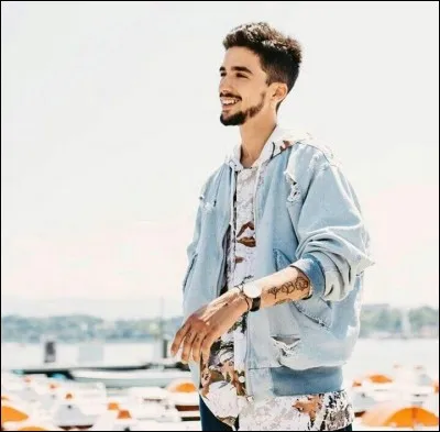 Quel est l'instrument principal de Yo ?