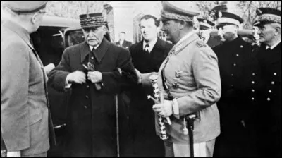 Le Maréchal aime bien se rendre en France, à Paris en particulier : il y mange bien et il y a tellement de beautés à se procurer. Avouons qu'il a aussi de l'admiration pour les héros de la Première Guerre.

Toutefois,'' l'entrevue de Saint-Florentin'' en décembre 1941, entre les 2 maréchaux, n'arrive à aucun compromis.