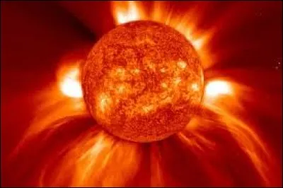 La température du centre du soleil est environ de 15 000 000 degrés Celsius.