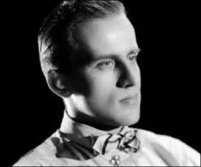 Boris Vian : ''C'est drôle comme les gens qui se croient instruits éprouvent le besoin de faire chier le monde.'' 
De quel instrument jouait-il ?