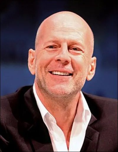 Dans quel film Bruce Willis dit-il à propos d'une moto : "Ça, c'est pas une moto, c'est un chopper !" ?