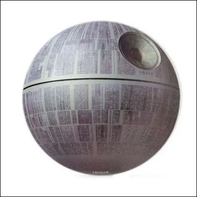 Dans quelle cellule de l'Étoile noire se trouve Leia Organa ?